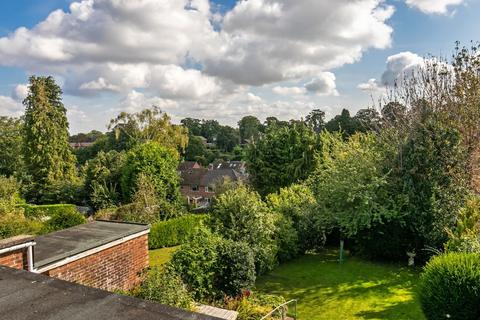 18 Goring Field, Winchester, SO22 5NH