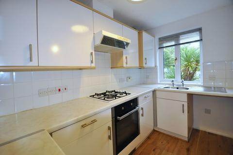 2 bedroom end of terrace house to rent, Gregorys Grove, Bath