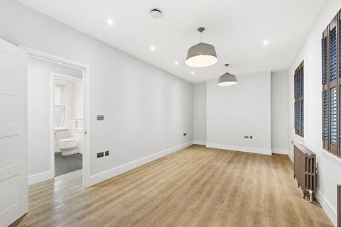 1 bedroom apartment to rent, Rupert Court, London, W1D