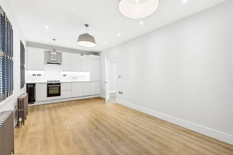 1 bedroom apartment to rent, Rupert Court, London, W1D