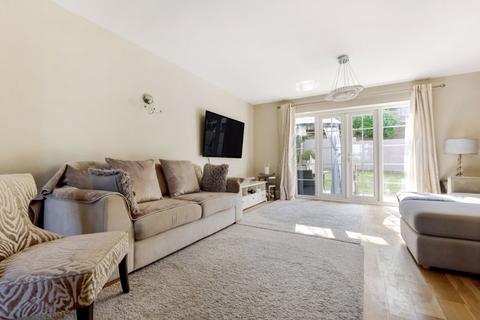 20 Warren Road, Purley, CR8 1AA