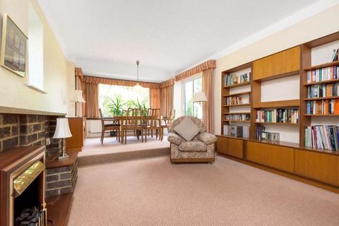 14 The Close, Bexley, DA5 1BD