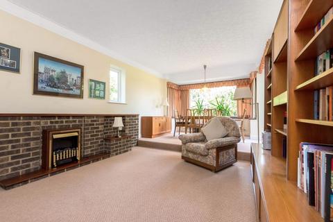 14 The Close, Bexley, DA5 1BD