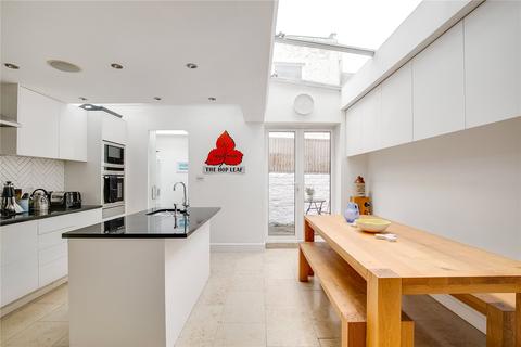 83 Burnthwaite Road, London, SW6 5BQ