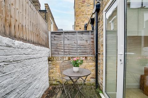 83 Burnthwaite Road, London, SW6 5BQ