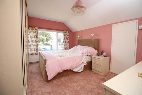 5 Cherry Grove, Yatton, Bristol, BS49 4DJ
