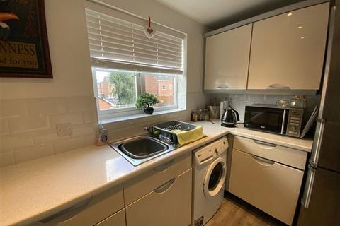 50 Middlepeak Way, Sheffield, S13 9DL