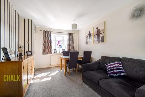 6 Hatfield Close, Hornchurch, RM12 6SA