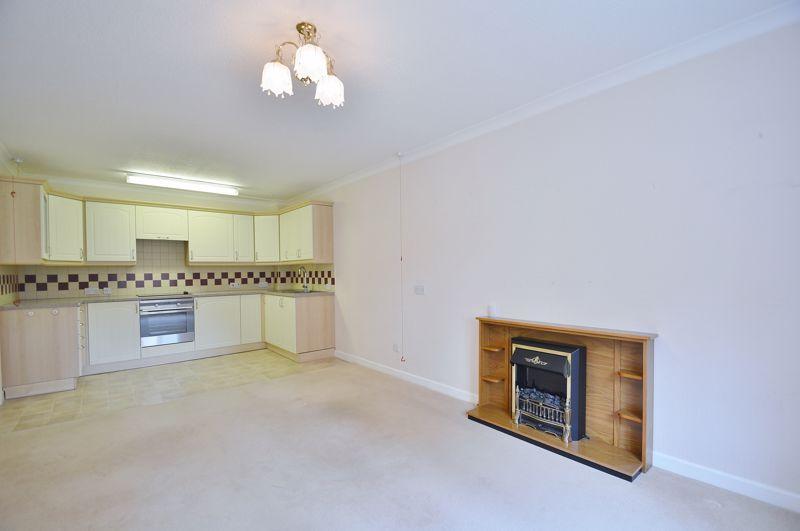 Sharman Beer Court, Thame 2 bed retirement property £215,000