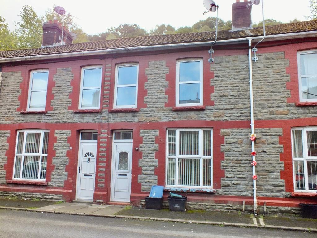 Meadow Street, Llanhilleth, Abertillery, NP13 2JJ 3 bed terraced house