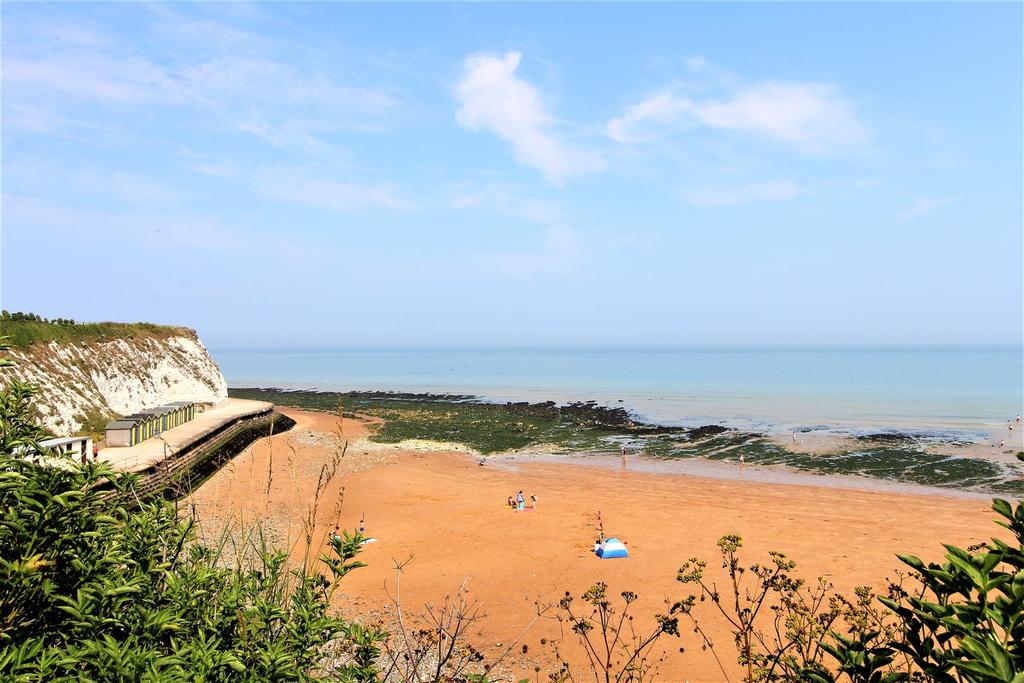 Seacroft Road, Broadstairs 2 bed mews £475,000