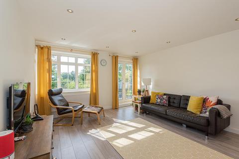 11 Freshmount Gardens, Epsom, KT19 8RF