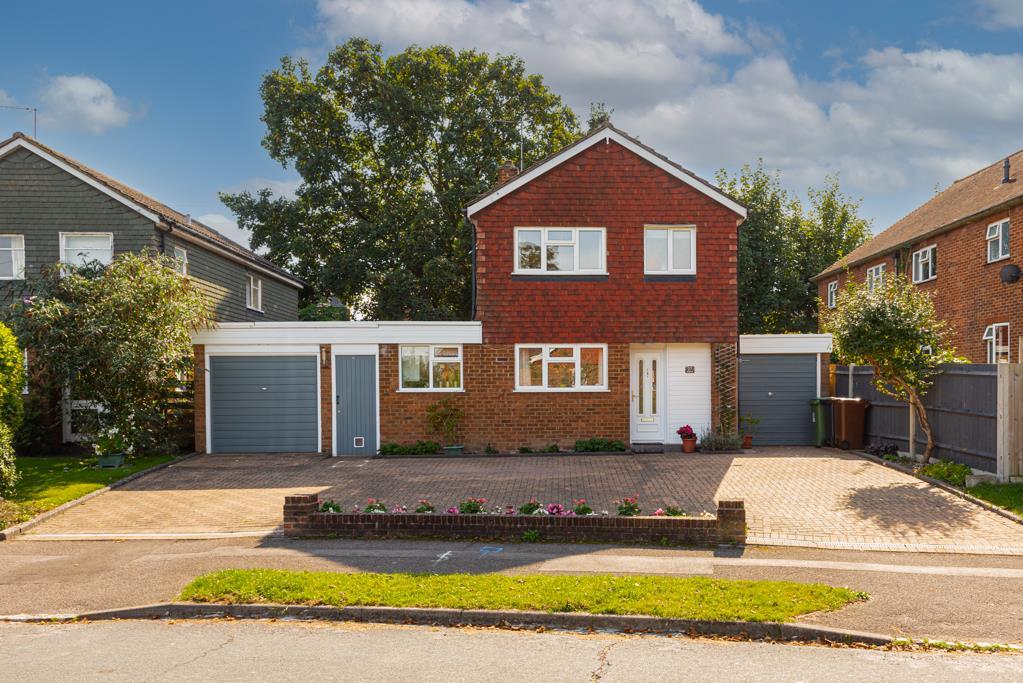 Burghfield, Epsom 3 bed detached house £765,000