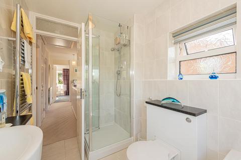 27 Burghfield, Epsom, KT17 4ND