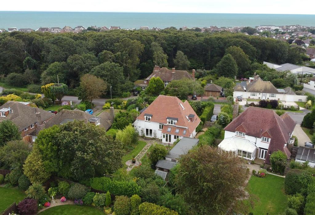 Gillham Wood Road, BexhillOnSea 4 bed detached house £825,000