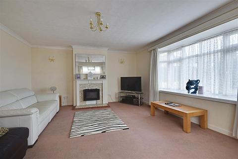 21 Broad View, Bexhill-on-sea, TN39 4HN