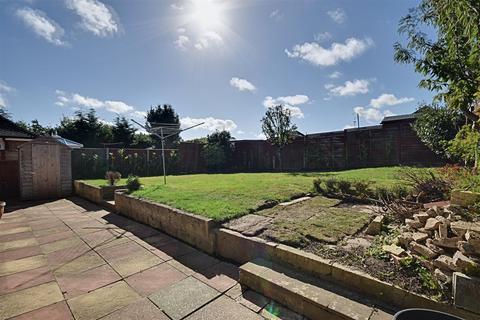 21 Broad View, Bexhill-on-sea, TN39 4HN