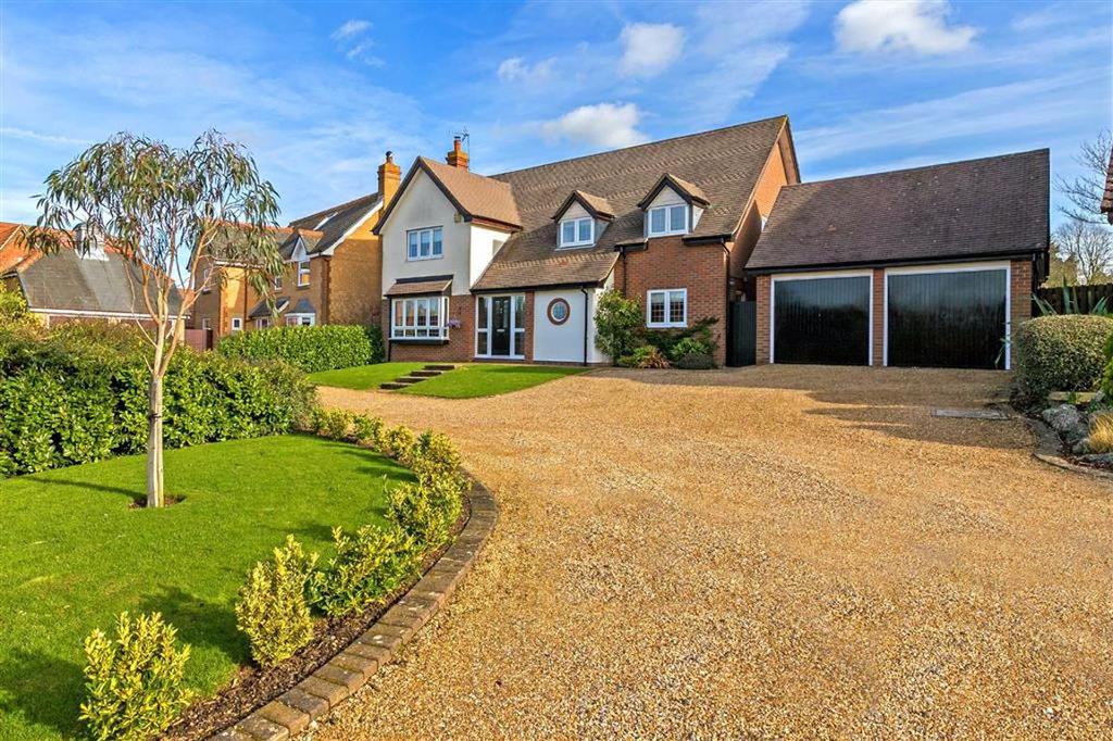 Chancellors Road, Stevenage, Hertfordshire, SG1 4 bed detached house