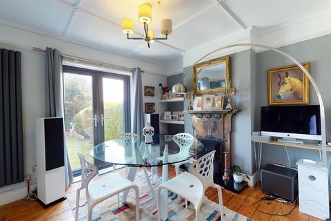 73 Capel Street, Capel Le Ferne, Folkestone, CT18 7HF
