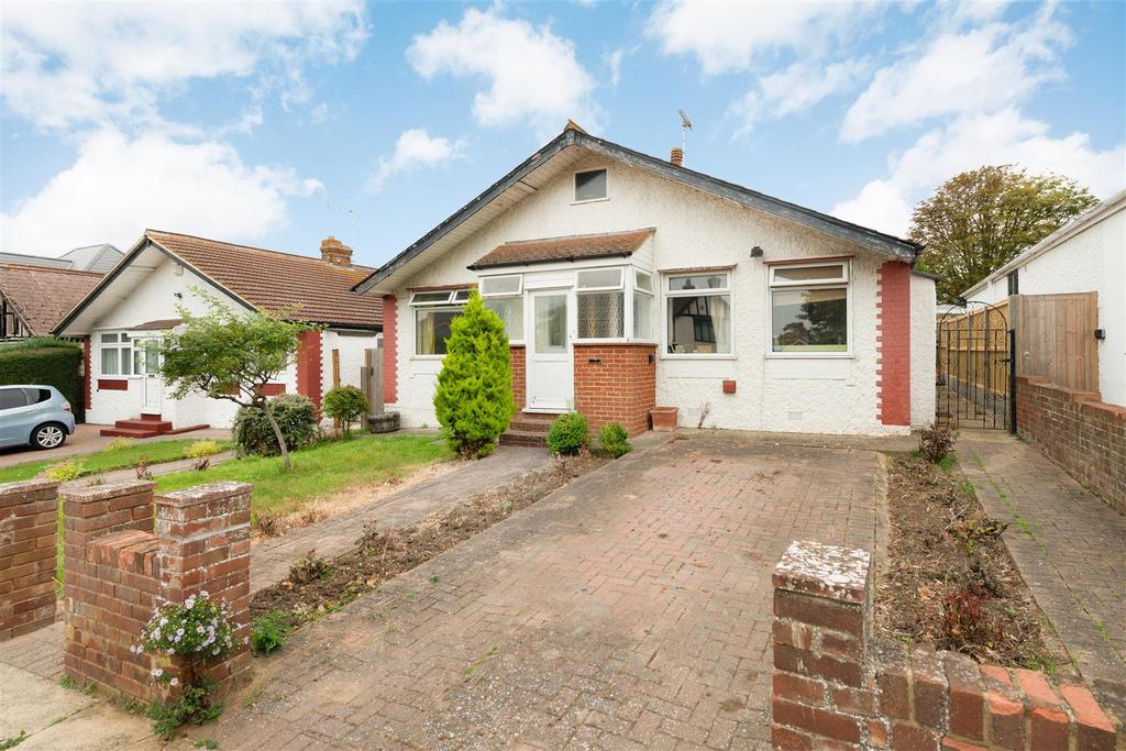 St Annes Road, Tankerton, Whitstable 3 bed detached bungalow £595,000