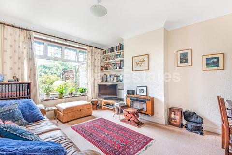 14 Westfield Road, London, NW7 3BL