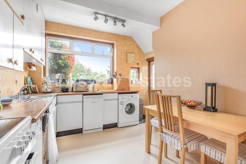 14 Westfield Road, London, NW7 3BL