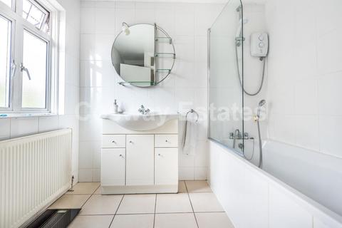 14 Westfield Road, London, NW7 3BL