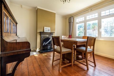 71 Pine Gardens, Surbiton, KT5 8LL