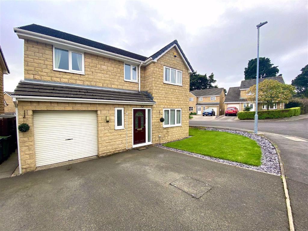 Gleneagles Way, Fixby, Huddersfield, HD2 4 bed detached house £360,000