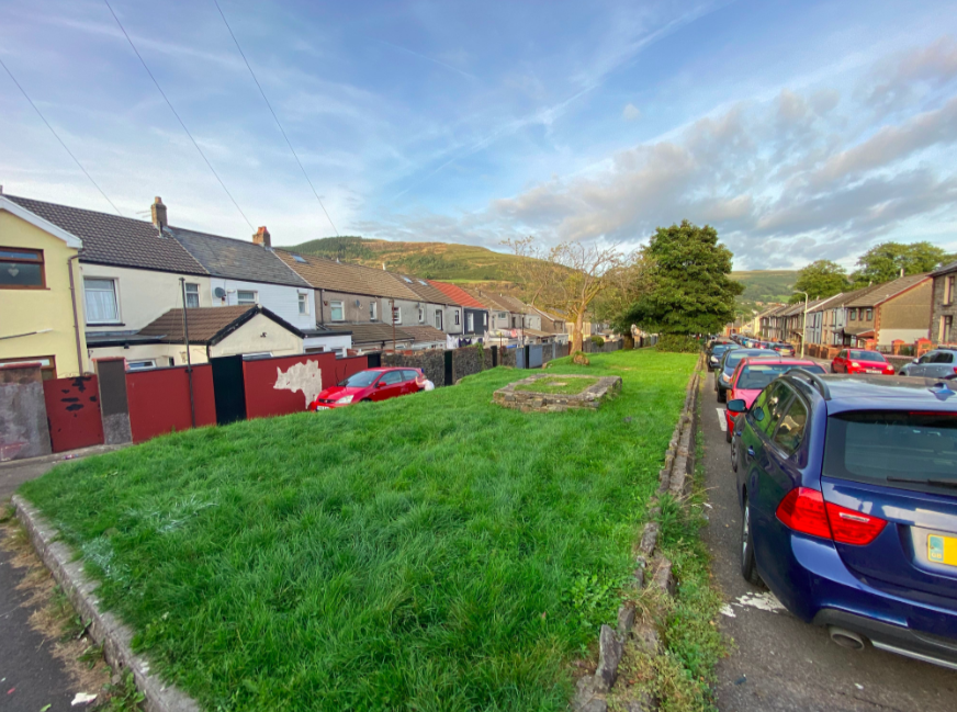 Dinam Park Avenue Ton Pentre Pentre Land £20,000
