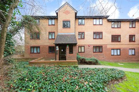 101 Latimer Drive, Hornchurch, RM12 6TN