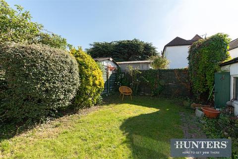 18 Portway, Epsom, KT17 1SU