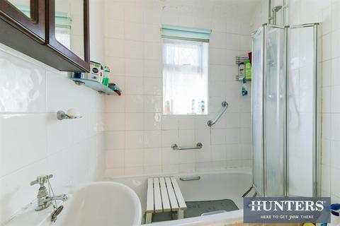 18 Portway, Epsom, KT17 1SU