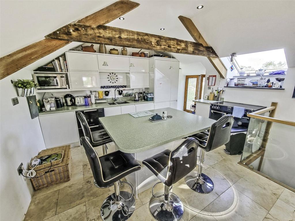Kitchen Alt
