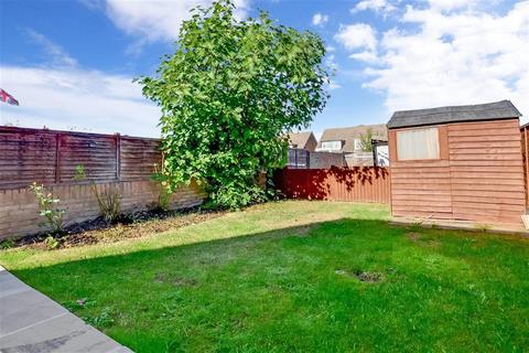 9 Weavers Way, Ashford, TN23 5DY