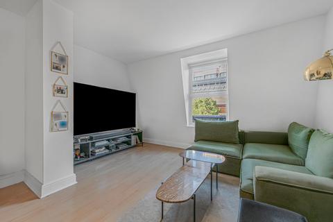 2 bedroom flat to rent, Boston Place, London