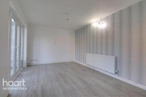 4 bedroom end of terrace house to rent, Breamore Court, Great Holm