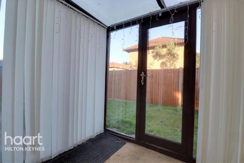 4 bedroom end of terrace house to rent, Breamore Court, Great Holm