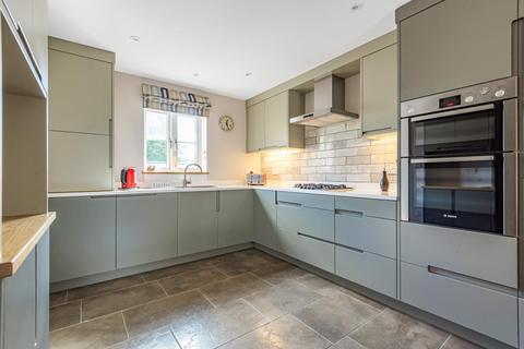 6 Lavender View, Witney, OX28 1EH