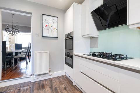 107 Moffat Road, Thornton Heath, CR7 8PZ
