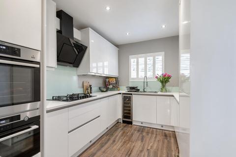 107 Moffat Road, Thornton Heath, CR7 8PZ