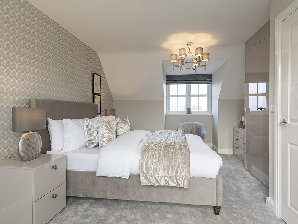 Beautiful master bedroom with en-suite bathroom
