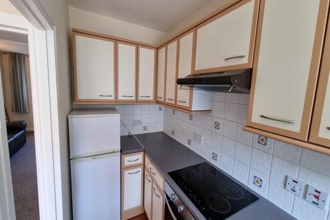 Studio to rent, Farm Lane, Fulham SW6