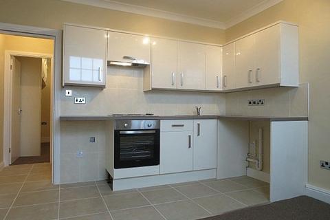 1 bedroom flat to rent - Crown Street, Stone, ST15