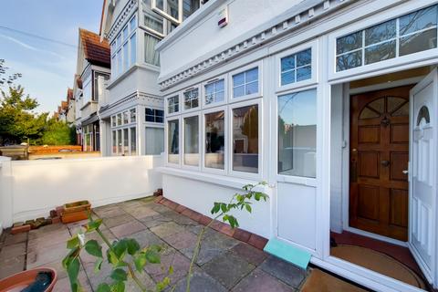 7 Bournemouth Road, London, SW19 3AR