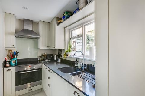 72 Orbain Road, London, SW6 7JY