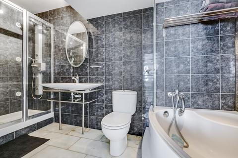 3 bedroom flat for sale, The Piper Building, Peterborough Road, South Park, London