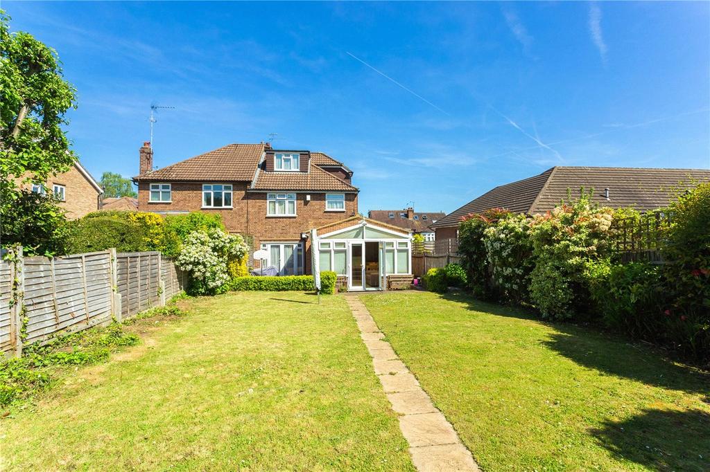 Woodville Road, EN5 4 bed semidetached house £800,000