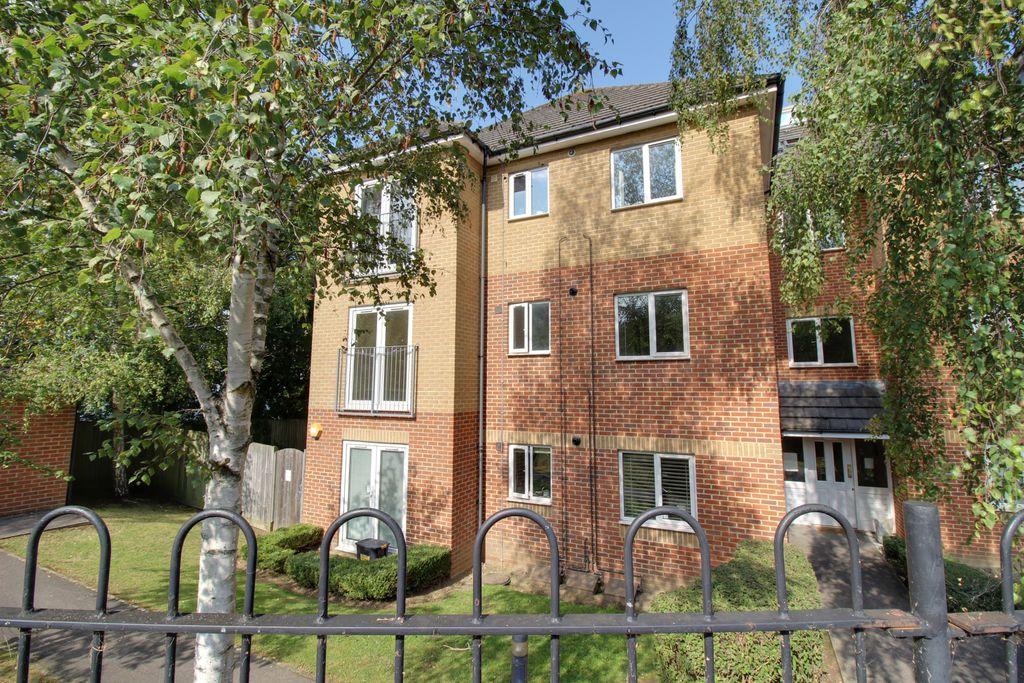 Craig House, Craig Avenue, Reading RG30 2PF 2 bed apartment £1,000