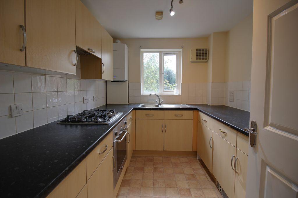 Craig House, Craig Avenue, Reading RG30 2PF 2 bed apartment £1,000